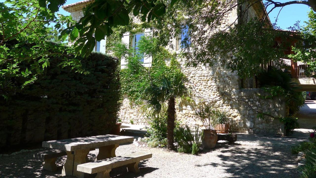 Gites Au Chateau Des Estubiers Les Granges-Gontardes Esterno foto
