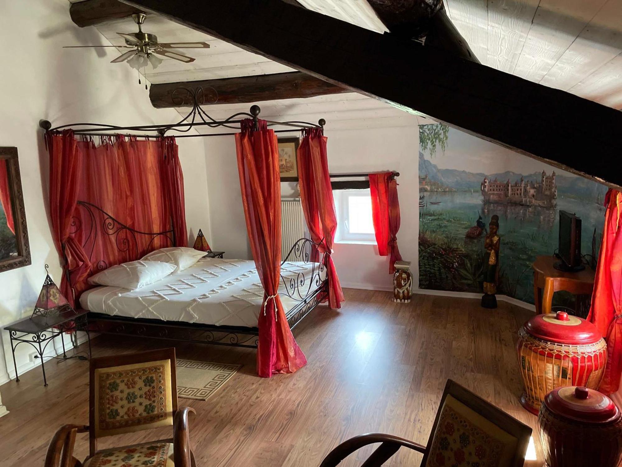 Gites Au Chateau Des Estubiers Les Granges-Gontardes Esterno foto